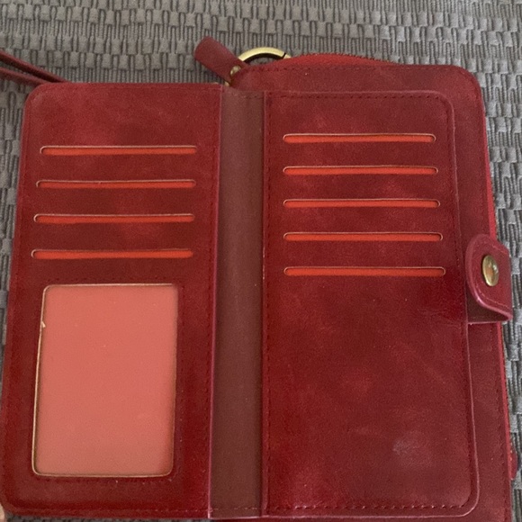 Pola Red wristlet-new - Picture 2 of 5